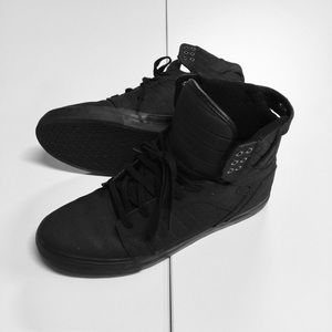 TUF Black Supra Skytops
